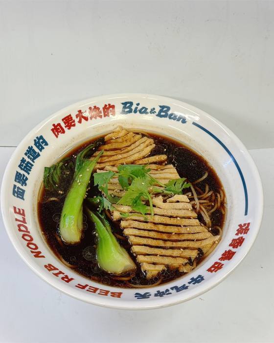 苏式红汤素豆腐汤面